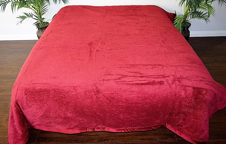Red Roses Floral 12+ lb Reversible Korean Mink Style Borrego Blanket Set with 2 Pillowcases – King