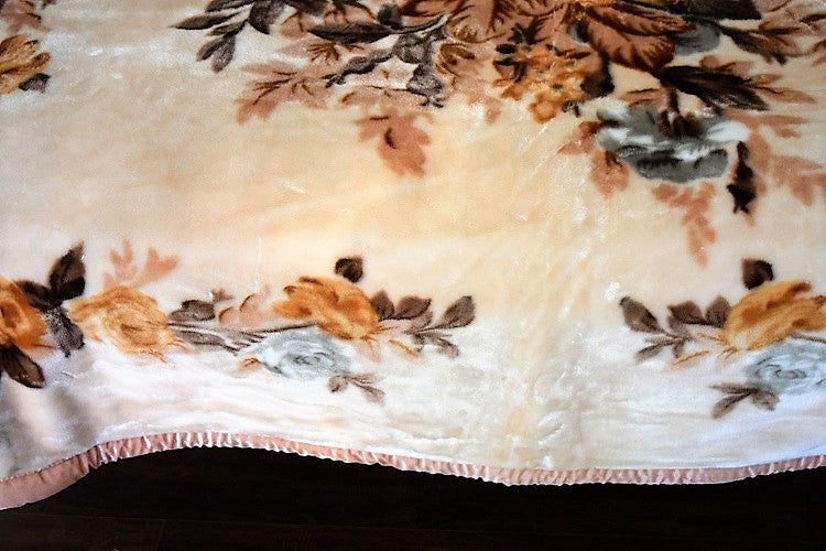 Beige Floral 12 lb Korean Mink Style Blanket Set – Heavy King